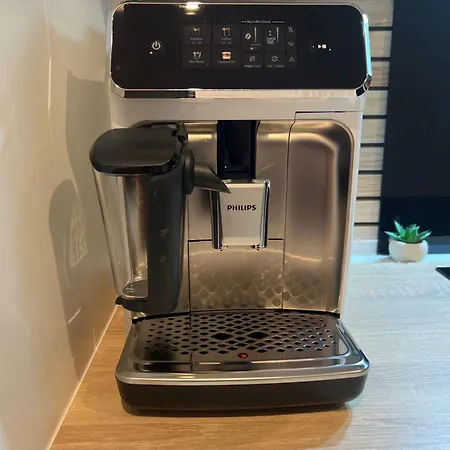 Zwischen Wald Und Wasser Mit Grossem Wasserbett & E-kamin