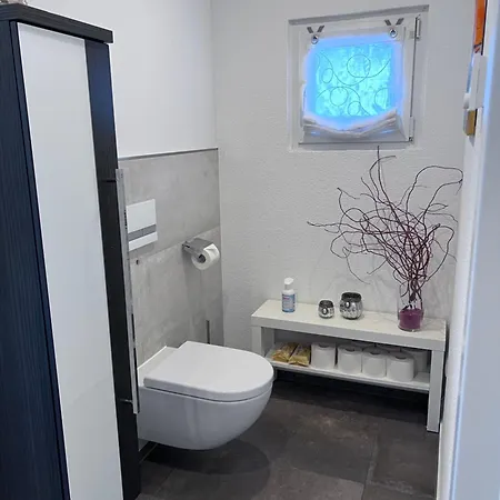 Zwischen Wald Und Wasser Mit Grossem Wasserbett & E-kamin Apartment