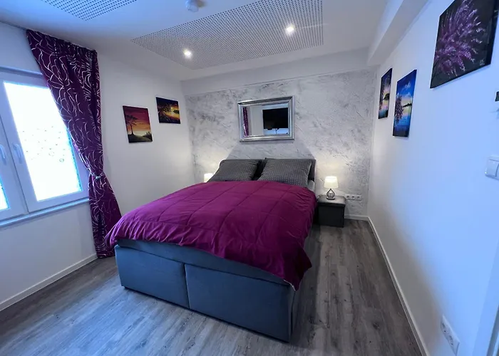 Zwischen Wald Und Wasser Mit Grossem Wasserbett & E-kamin *