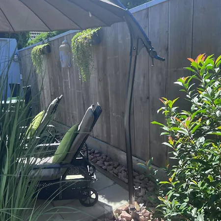 Zwischen Wald Und Wasser Mit Grossem Wasserbett & E-kamin *